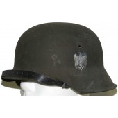 Немецкий шлем М 42 с декалью вермахта.