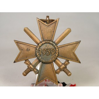 Крест за военные заслуги с мечами 2 й класс Carl Maurer. Espenlaub militaria
