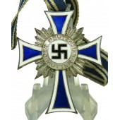 Ehrenkreuz der Deutschen Mutter in Silber. Con nastro di 30 cm.