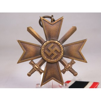 Kriegsverdienstkreuz 1939 2. Klasse mit Schwertern-Frank & Reif. Espenlaub militaria