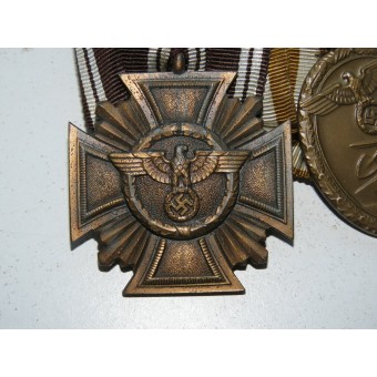 Medaljstång NSDAP-Dienstauszeichnung i brons och Westwall-medalj. Espenlaub militaria