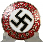 Mycket tidig NSDAP-medlemsbricka. Mint, Pre RZM. Helt försilvrad.