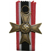 Krigsmeritkors utan svärd-Kriegsverdienstkreuz ohne Schwerter. Buntmetall