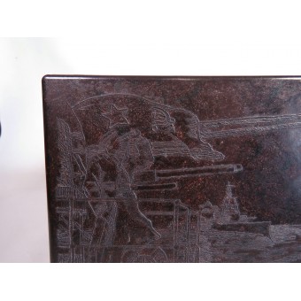 Schachtel aus Karbolit mit Motiven der Roten Marine. Vor dem Zweiten Weltkrieg. Selten.. Espenlaub militaria