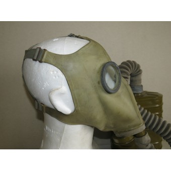 Rode leger gasmasker BN-T5 met masker 08. Vroege type.. Espenlaub militaria