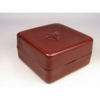 Red Army Issue box for tooth powder made from brown celluloid. Espenlaub militaria