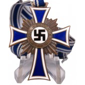 Cross- Deutsche Mutterkreuz 16.10 1938.3 Stufe. Adolf Hitler