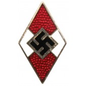 Insignia de miembro de las Juventudes Hitlerianas M-1/34-Karl Wurster