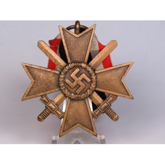 Kriegsverdienstkreuz 1939 2. Klasse Mit Schwertern, merkitty 135, Julius Moser. Espenlaub militaria