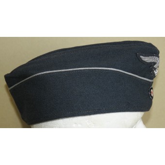 Luftwaffe -upseerin varustettu hattu. Espenlaub militaria