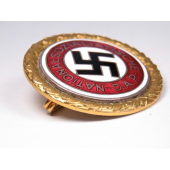 NSDAP-puolueen kultainen kunniamerkki. Espenlaub militaria