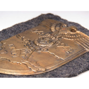 Krim Shield 1941–1942 type 3.6 unknown maker. Espenlaub militaria