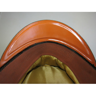 Wehrmacht artillery officer visor cap. Espenlaub militaria