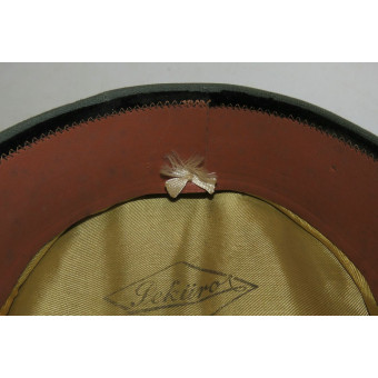 Wehrmacht artillery officer visor cap. Espenlaub militaria