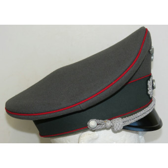 Wehrmacht artillery officer visor cap. Espenlaub militaria