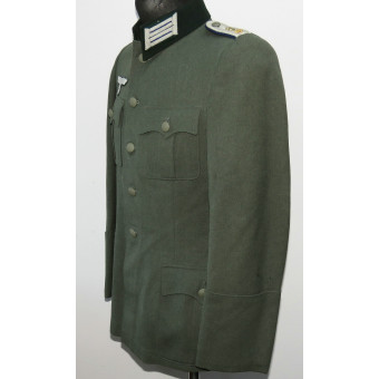 Wehrmacht Heer Oberarzt tunic. Espenlaub militaria