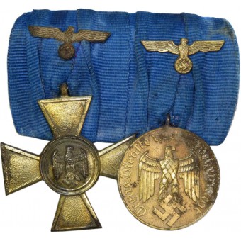 Servicio de 25 y 12 años fiel en la cruz y medalla de la Wehrmacht. Espenlaub militaria