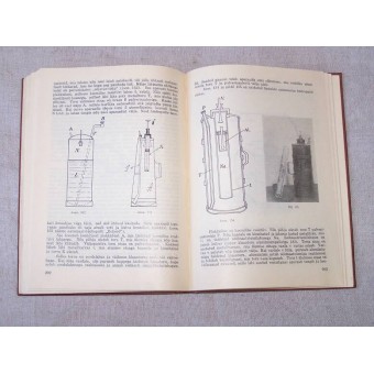 Battle Gas - handbok/bok. Gasmasker, stridsgasbomber, skyddsdräkter, hästgasmasker, taktik... År 1928.. Espenlaub militaria