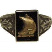 Перстень с изображением ладьи викингов