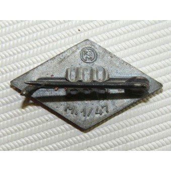 Hitlerjugend badge. Marking RZM M1/47-Christian Dicke-Lüdenscheid. Espenlaub militaria