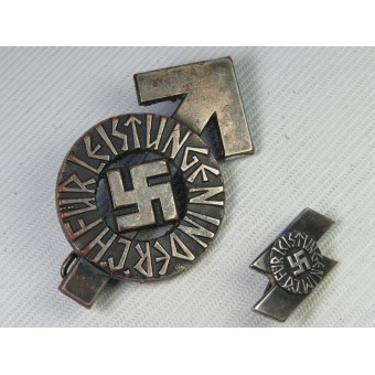HJ: n pätevyysmerkki Miniatyyri merkitty RZM M1/120. Wilhelm Deumer. Espenlaub militaria