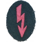 Wehrmacht Heeres -kauppatunnus käsin kirjailtu signaali-Blitz vaaleanpunaisella värillä.