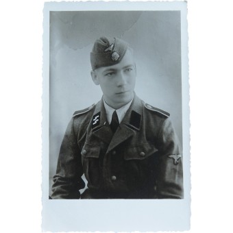 Фото латвийского добровольца в Waffen SS. Espenlaub militaria