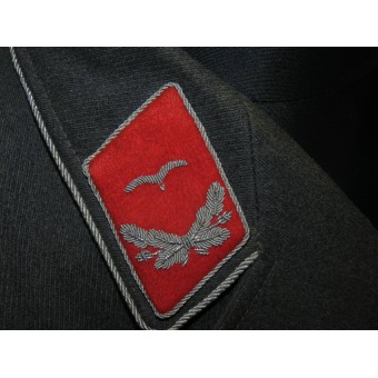 Tunique achetée privée lieutenant dartillerie de Luftwaffe. Espenlaub militaria