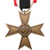 1939 - Cruz al mérito de guerra de segunda clase sin espadas. Sin marca