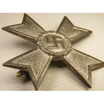 Kreuz Für Kriegsverdienste 1939 ohne Schwerter 1.Klasse. Espenlaub militaria