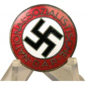Extrêmement rare insigne de membre du NSDAP M1 / 160, E. Reihl-Linz