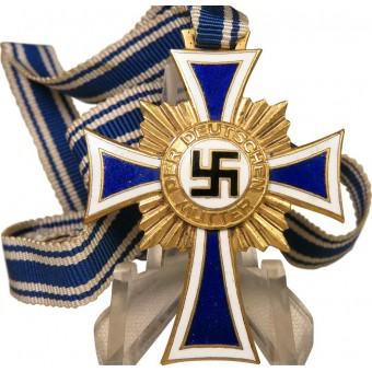 Mutterkreuz 1938 kultaa. Saksalaisen äidin kunniaristi. Espenlaub militaria