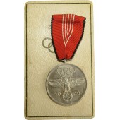 De medaille voor de Olympische Spelen van 1936 in Berlijn, in de originele doos.