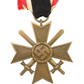 Cruz al Mérito de Guerra 1939 / KVK II, marcada 