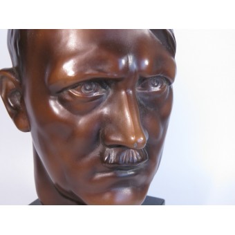 Table bust of Adolf Hitler. Espenlaub militaria