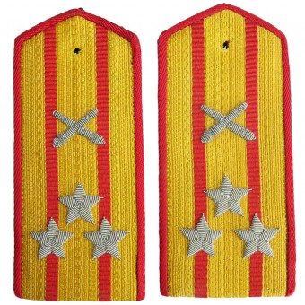 Puna -armeijan tykistön eversti -olkahihnat. Espenlaub militaria