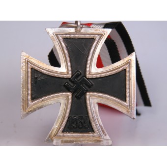 Iron Cross 2nd Clase 1939. Cross sin marcar. Magnético. Espenlaub militaria