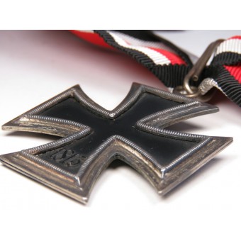 Knight's Cross, conversion from the Second Class Cross of 1939