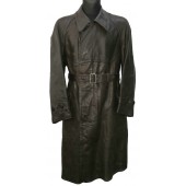 Leather double-breasted coat of the "Raglan" type, model 1926