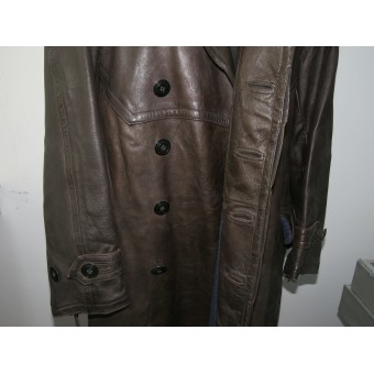 Leather double-breasted coat of the Raglan type, model 1926. Espenlaub militaria