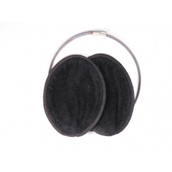 Warming earmuffs for wear with a Feldmütze cap or visor hat. Espenlaub militaria