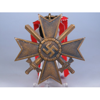 Крест за военные заслуги 2-го класса с мечами, бронзовый. Espenlaub militaria