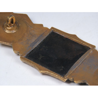 Nahkampfspange in Gold. Espenlaub militaria