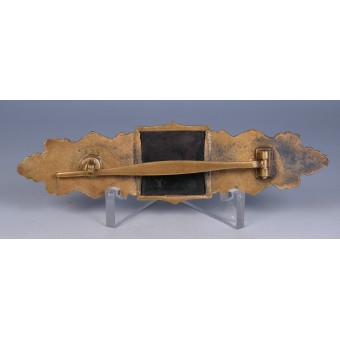 Nahkampfspange in Gold. Espenlaub militaria