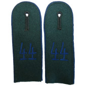 Early slip-on Wehrmacht shoulder boards with blue piping 44 San Abt