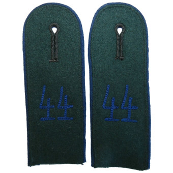 Early slip-on Wehrmacht shoulder boards with blue piping 44 San Abt. Espenlaub militaria