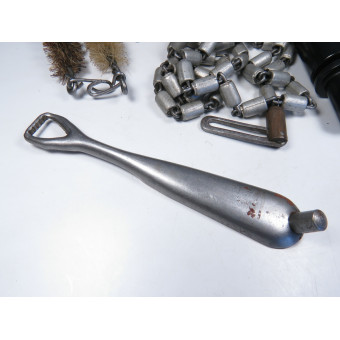 Luftwaffe Mauser K98 cleaning kit ARR43 with oiler. Espenlaub militaria