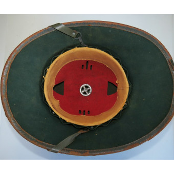 Тропический шлем Вермахта из оливкового фетра с двумя эмблемами. Espenlaub militaria