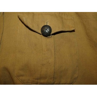 3-й Рейх, коричневая рубаха нацистской детской организации Deutsche Jungvolk. Ношеное состояние, погон отсутствует. Espenlaub militaria