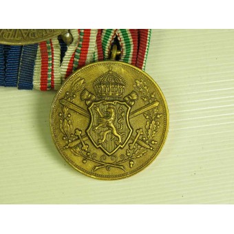 Mitalipalkki, jossa on 16 mitalia, ennen maailmansotaa. Espenlaub militaria